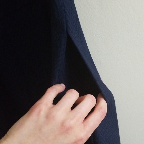 The Limited Navy Blue Flirty Classy Dress 4 - Picture 5 of 6